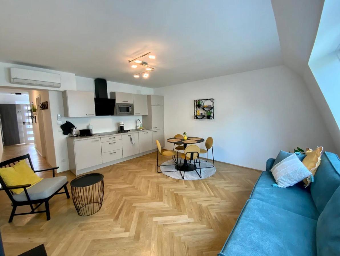 Freshly Renovated Apartment In Trendy Area L Hg21 Wenen Buitenkant foto