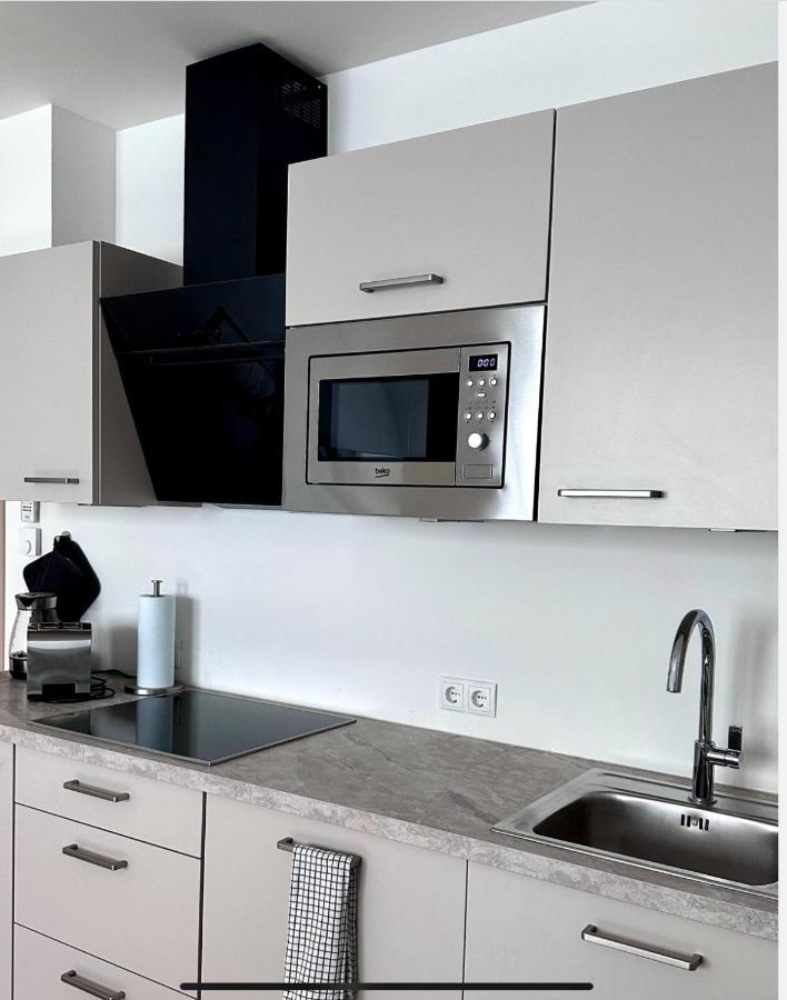 Freshly Renovated Apartment In Trendy Area L Hg21 Wenen Buitenkant foto